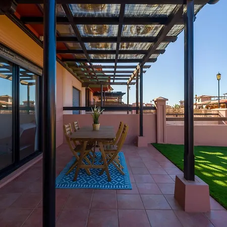 Private Terrace Majanicho -garden&pool La Oliva