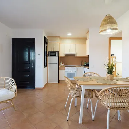 Appartement Private Terrace Majanicho -garden&pool